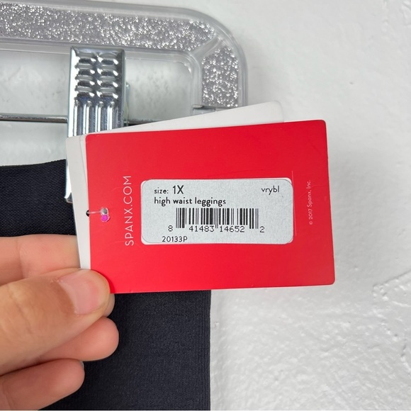 Spanx High Waist Legging 1X - Picture 4 of 8